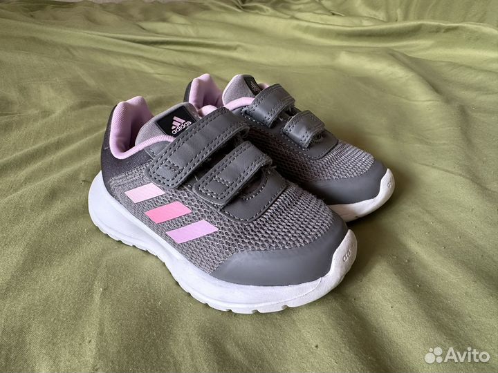 Кроссовки детские adidas 24 размер