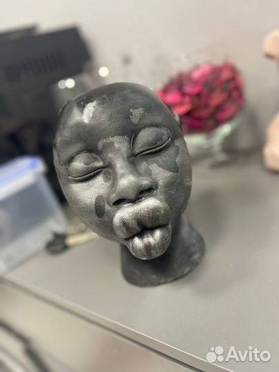 Бюст статуатка