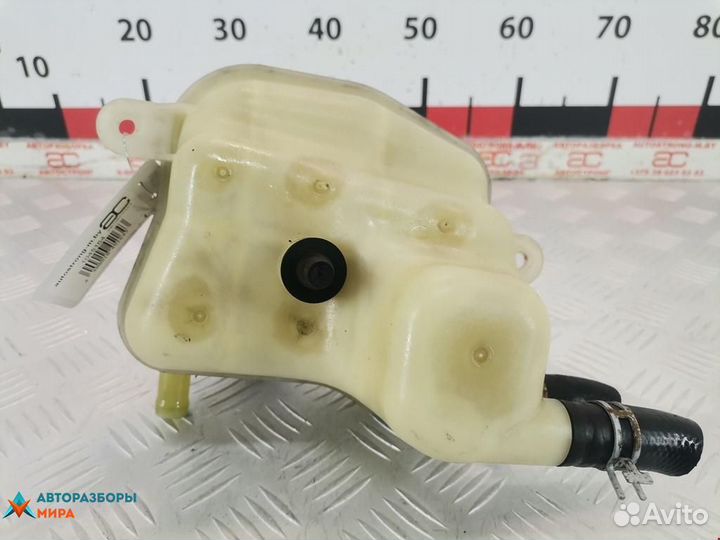 Бачок расширительный Mitsubishi ASX 2010 1375A137