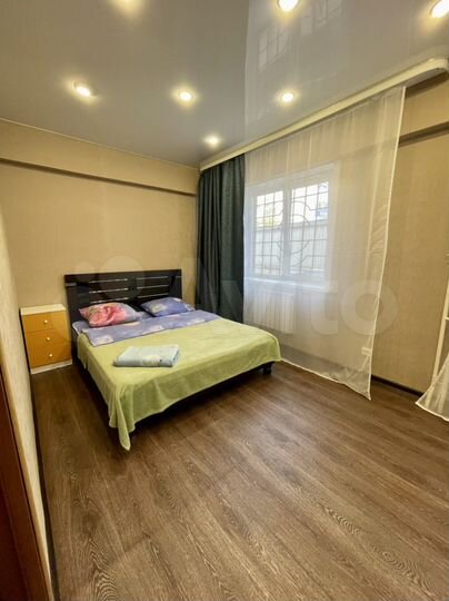 2-к. квартира, 57 м², 1/9 эт.