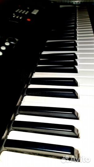 Синтезатор yamaha psr r300