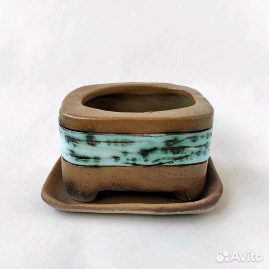 Керамический горшочек с подставкой