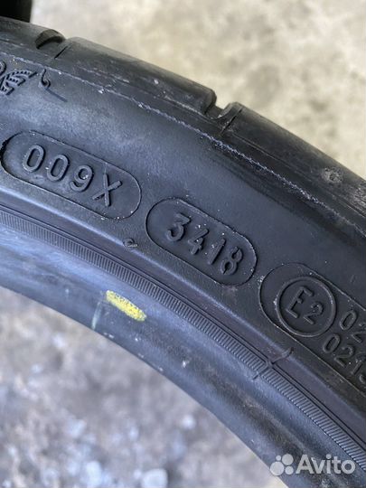 Michelin Pilot Super Sport 235/35 R19