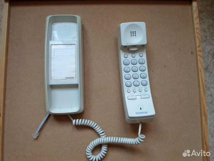 Стационарные телефоны,колонки,калькулятор