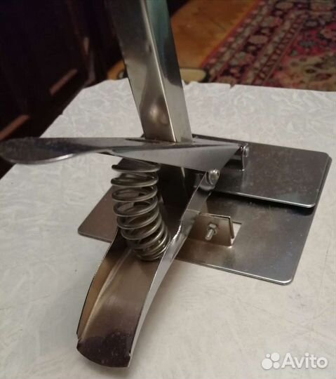 Зажим для кроя ткани