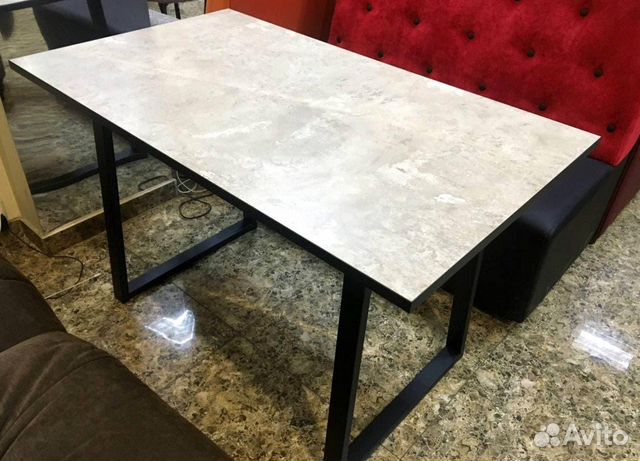 Столы в наличии