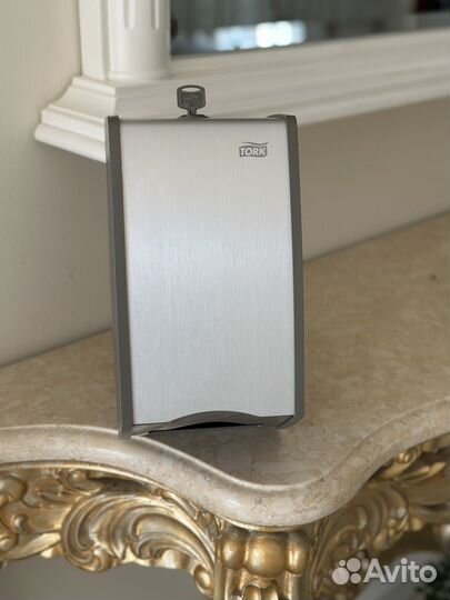 Tork Aluminium диспенсер для листовой бумаги