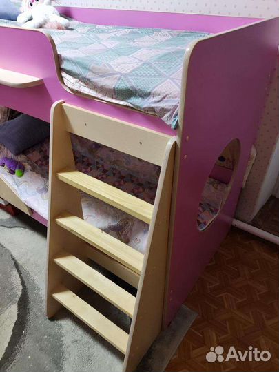 Детская двухъярусная кровать с матрасом бу