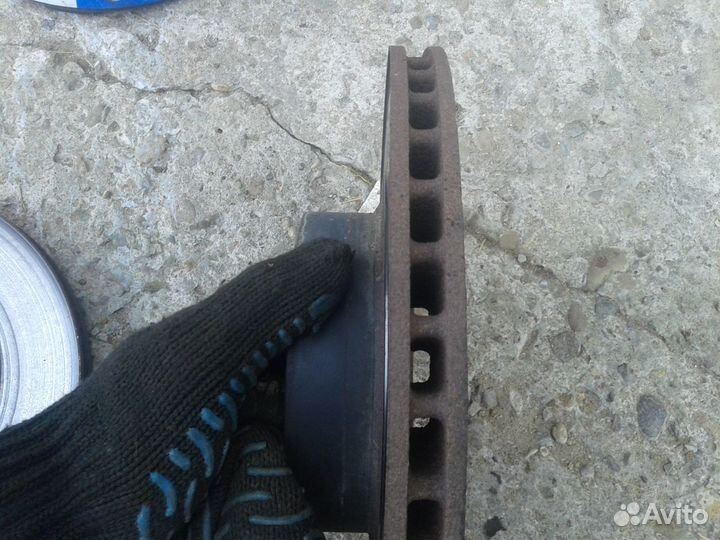 Тормозные диски передние Subaru Forester SH