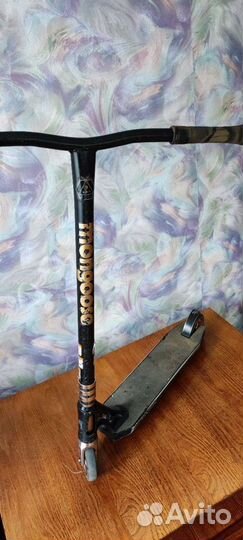 Трюковой самокат mongoose