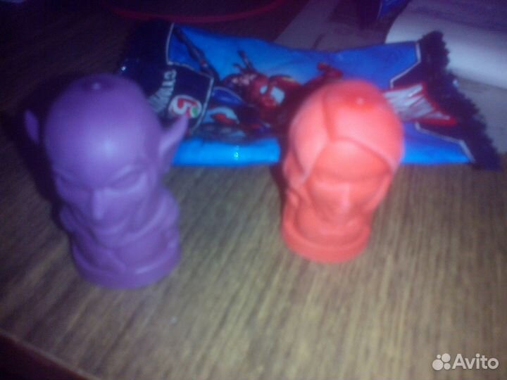 Киндеры ластики лалалупси пони значки