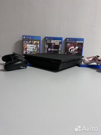 Sony PS4 Slim Black 1 TB