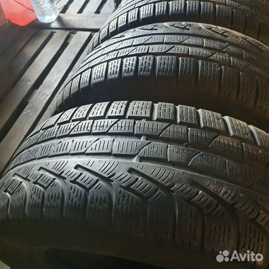 Pirelli Winter Sottozero 225/60 R17