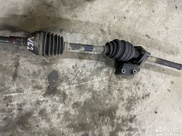 Привод Опель Вектра C 2,2 Z22SE правый