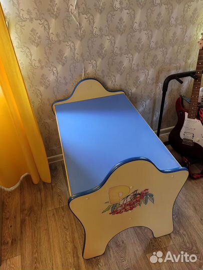 Детский столик