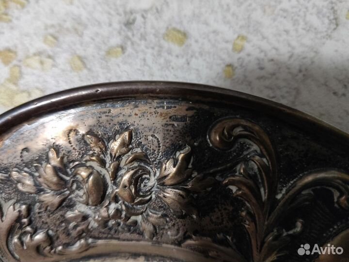 Серебряный поднос