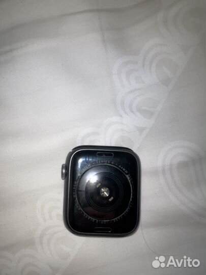 Часы apple watch 4 44 mm на запчасти