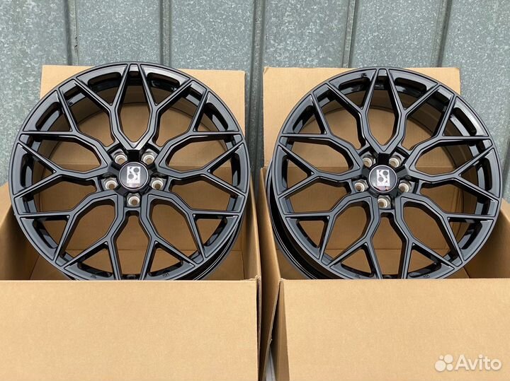 Диски Vossen HF2 R 17 4x100 Черный глянец