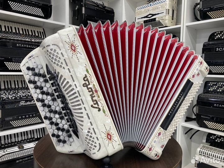 Итальянский баян Sonola Professional