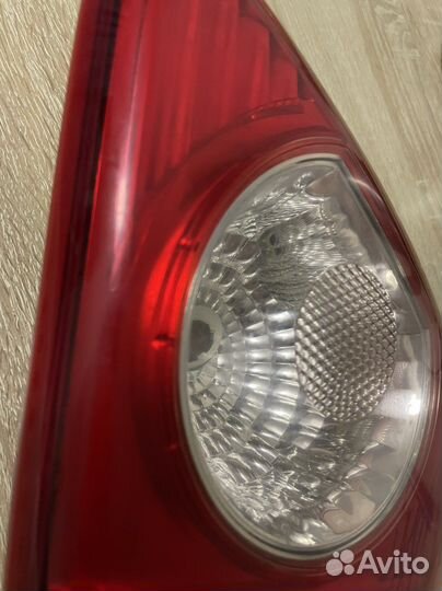 Фонарь внутренний правый тойота королла 150