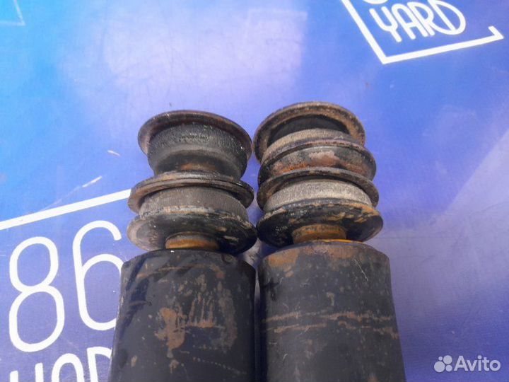 Амортизатор подвески передний Toyota Land Cruiser