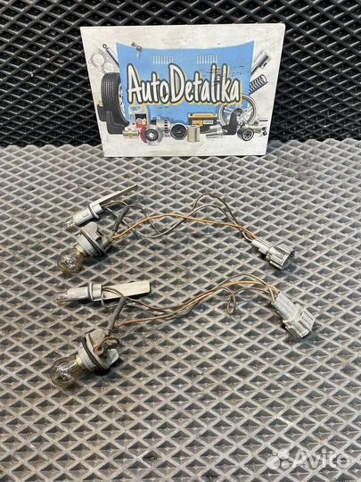 Патрон поворотник+габарит Nissan Primera P12 02г