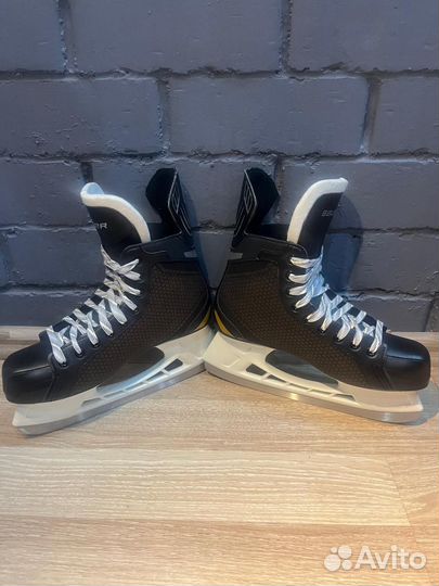 Хоккейные коньки новые bauer 45 размер
