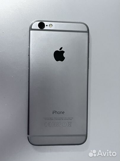 Телефон iPhone 6