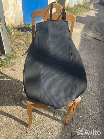 Чехлы на nissan tiida