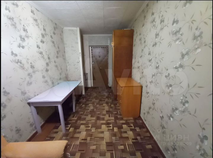 Комната 12 м² в 4-к., 5/5 эт.