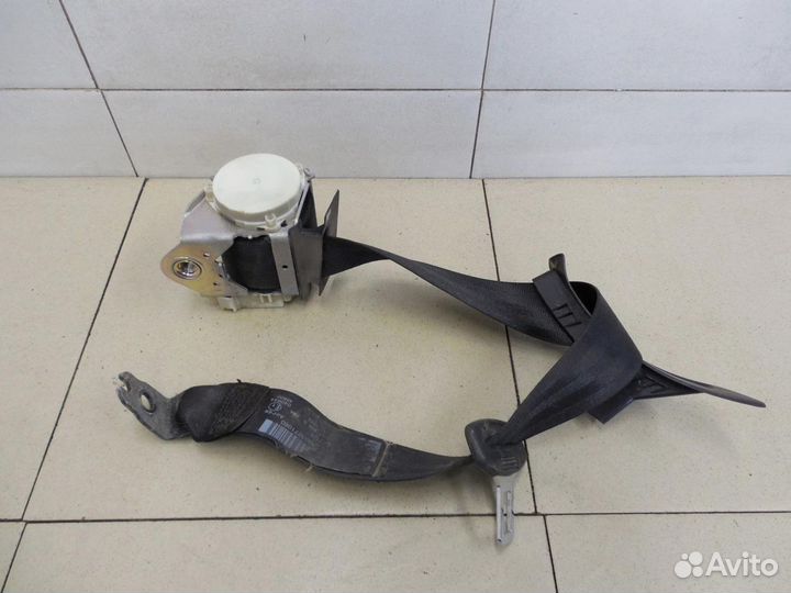 Ремень безопасности Passat B6 2005-2010