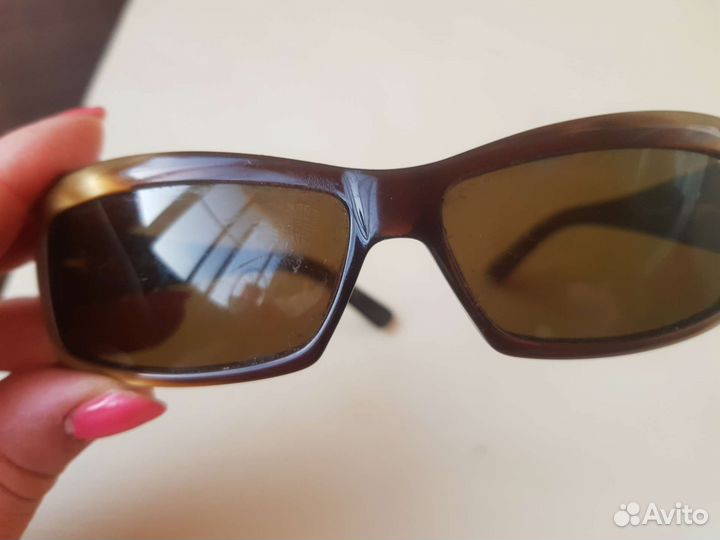 Солнцезащитные очки женские брендовые
