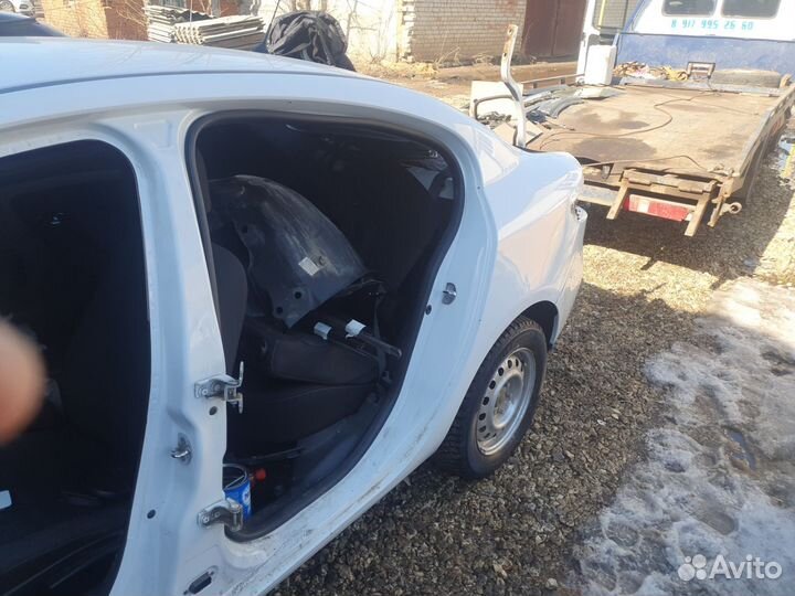 Задняя часть кузова renault fluence