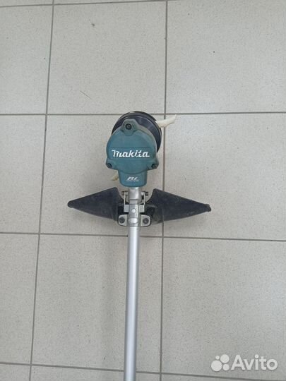 Электрокоса аккумуляторная Makita