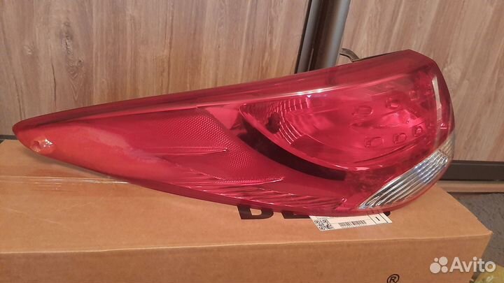 Фонарь задний левый hyndai ix35