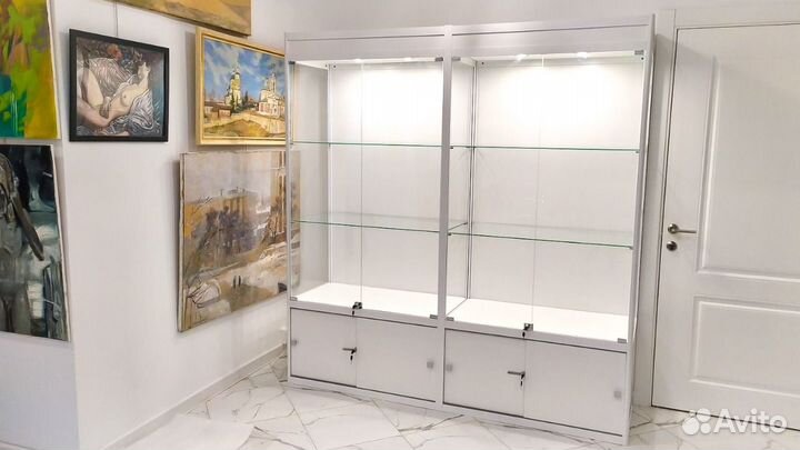 Витрина торговая стеклянная