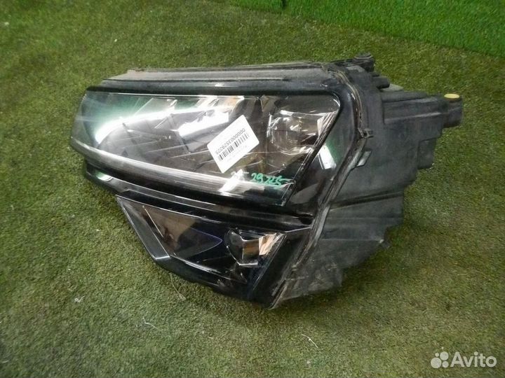 Фара левая Skoda Karoq