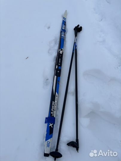 Продам лыжи с палками