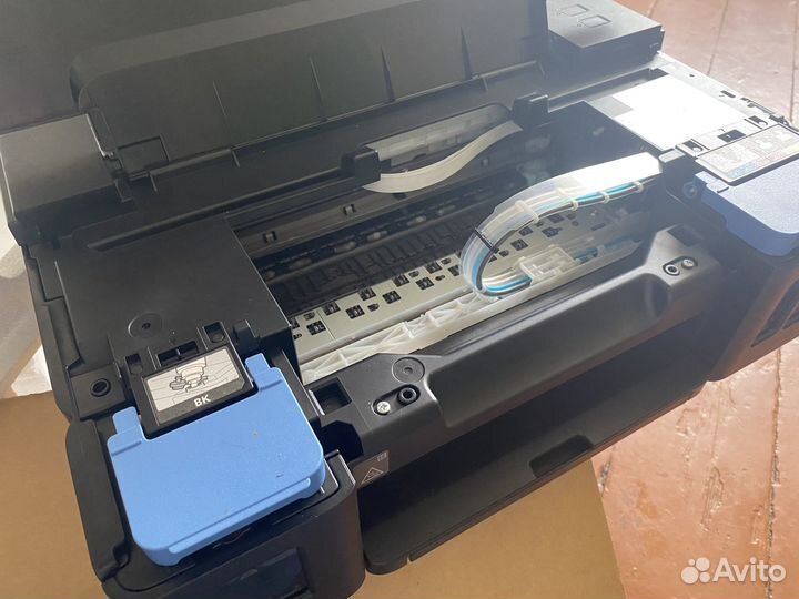 Цветной струйный принтер Canon