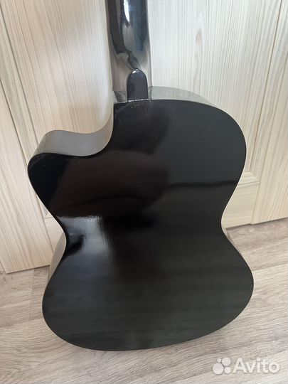 Акустическая гитара новая