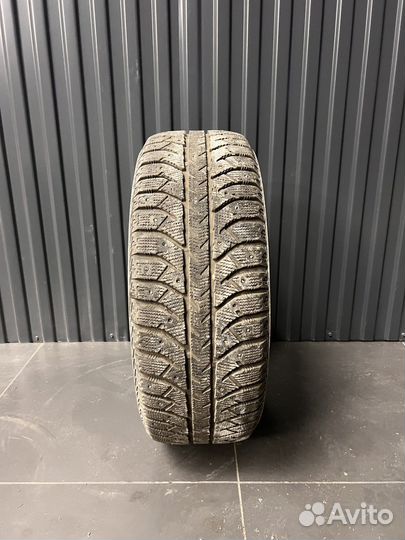 Bridgestone Ice Cruiser 7000 215/60 R16 95T