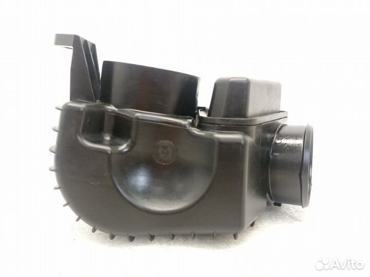 Резонатор воздушного фильтра Mercedes-Benz C-Class