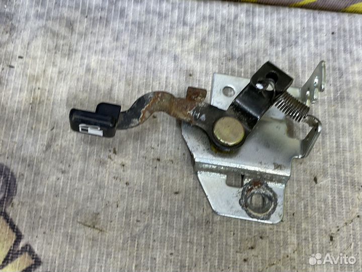 Ручка открывания двери багажника Спарк Spark 2005