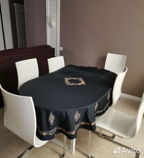 Скатерть овальная водоотталкивающая 220150 см