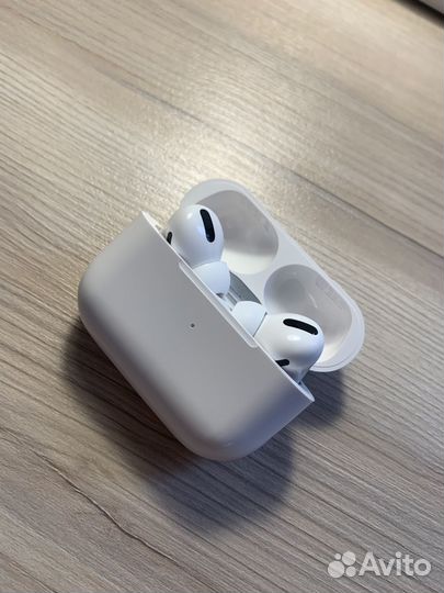 AirPods Pro наушники