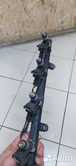 Рейка топливная (рампа) для Renault Megane II