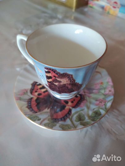 Чайные чашки с блюдцами