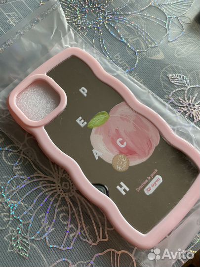 Чехол на iPhone 13