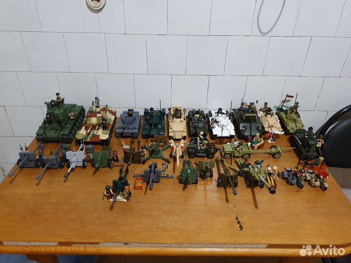 Lego фигурки,танки,пушки,армия,техника
