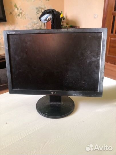 Продам монитор на запчасти